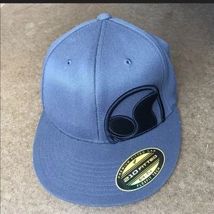 DVS fitted hat